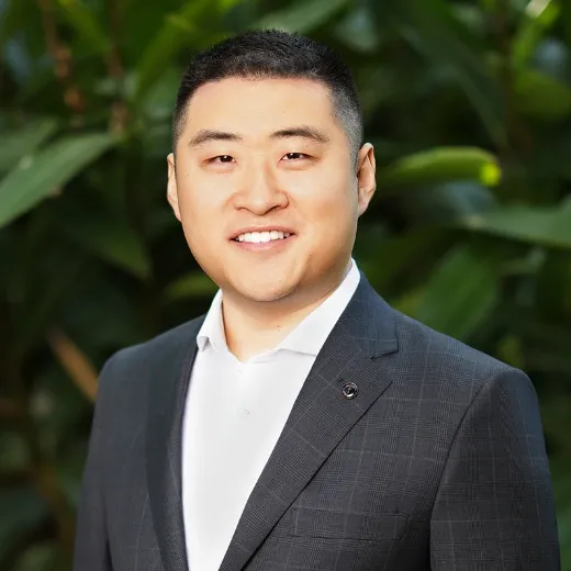 Frank Zhao - Real Estate Agent at Ray White Inner Brisbane Apartments - BRISBANE CITY