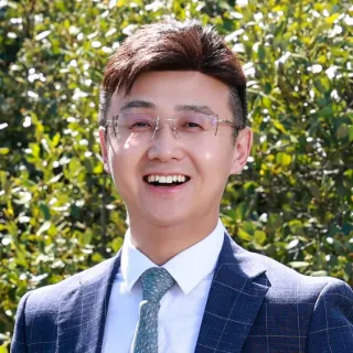 Hao Li - Real Estate Agent