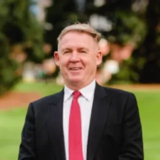 Gary Reeves - Real Estate Agent