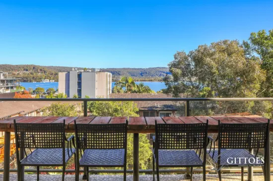 Light Filled Apartment In Prime Point Frederick Location & Great Views