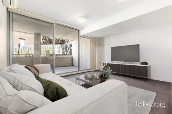 Lifestyle and Location – Steps from Syndal Station