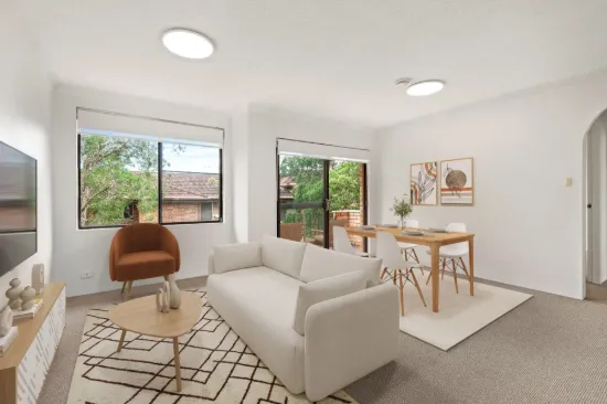 Top Floor Bright Two Bedroom Apartment