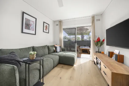 Ground Floor Apartment with Private Courtyard