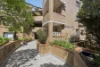 Convenient & Central: Perfectly Located 2-Bedroom Unit