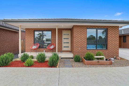 TOWNHOUSE LIVING WITH QUALITY, STYLE AND CONVENIENCE 