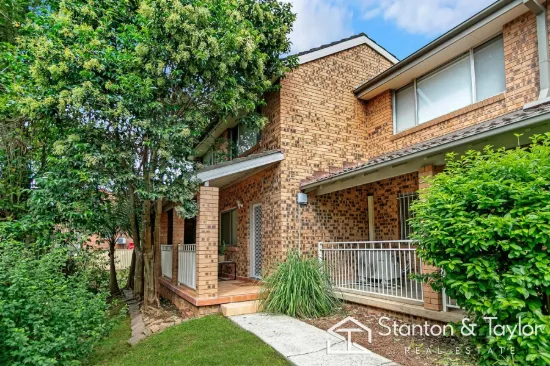 SPACIOUS & CONVENIENT TOWNHOUSE LIVING IN PRIME PENRITH POSITION