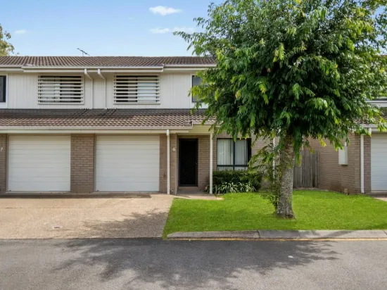 Modern Comfort in Park View Vistas: High-Yield Potential in a Prime Location