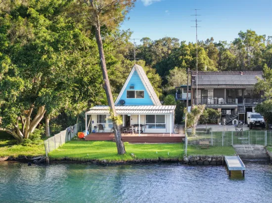 North east facing absolute waterfront