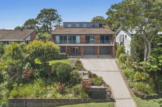 Elevated Coastal Living with Estuary & Mountain Views