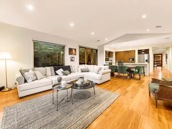PARKSIDE LIVING IN PICTURESQUE SETTLERS - $849,000 - $929,000