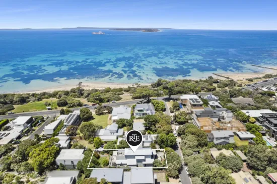 Unsurpassable Sweeping Bay Views