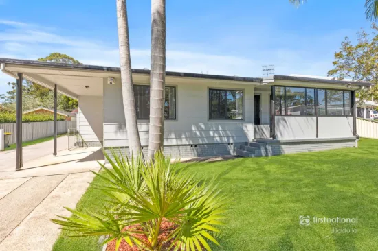 Effortless Coastal Living Just Moments from the Beach