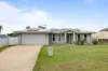 MODERN 4 BEDROOM HOME IN QUIET CUL-DE-SAC