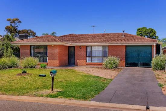 Spacious 3-Bedroom Home with Separate Rumpus Room