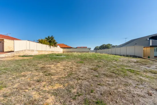 Your own slice of Baldivis with park views