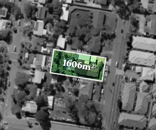Tropical Paradise! Charming Dual Occupancy Family Living In Quiet Cul-De-Sac!