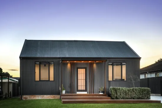 Easy living, one-of-a-kind family home!