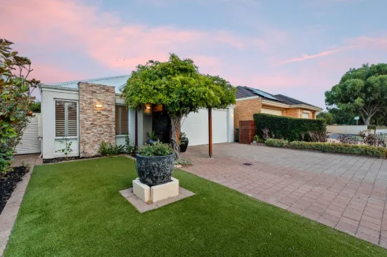 Where Modern Comfort Meets Relaxed Family Living