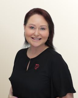 Simone Batley - Real Estate Agent