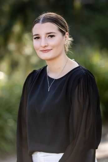 Lana Minchin - Real Estate Agent at Professionals - Wagga Wagga