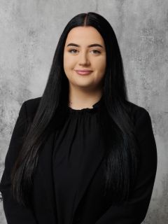 Jade S - Real Estate Agent