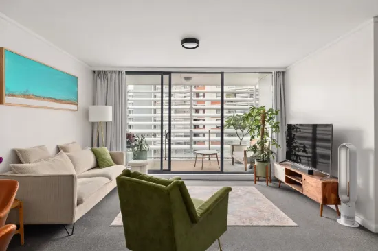 Contemporary 1-bedroom + study home in 'The Quadrant'