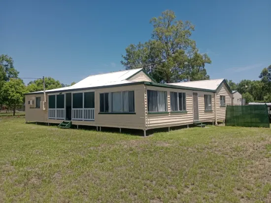 Colonial Homestead on 10 Acres