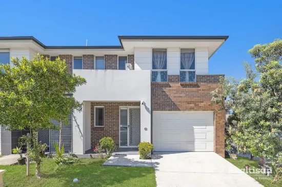 Modern Family Home with Space | A Well Appointed Duplex｜The  Perfect Home For Young Buyers