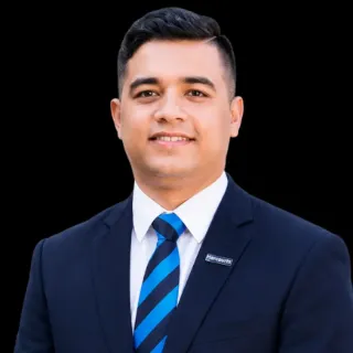 Sunil Khandal - Real Estate Agent