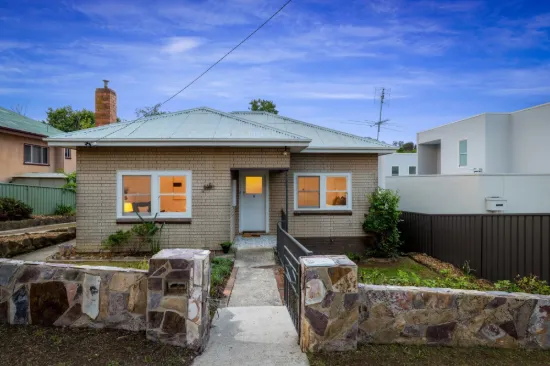 Central Albury Convenience With Future Potential