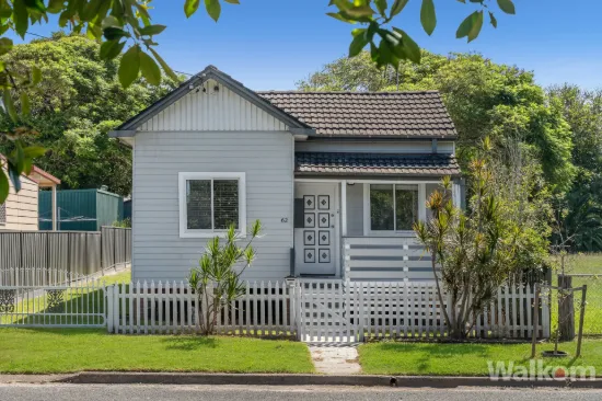 Renovated comfort in a convenient Mayfield cul-de-sac