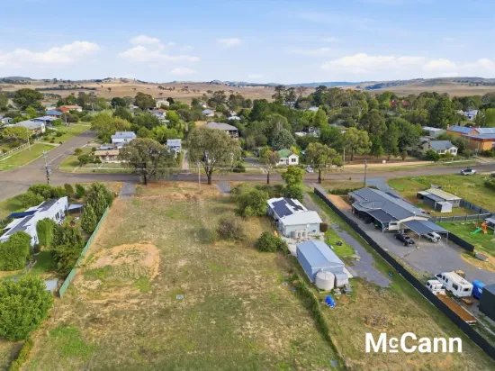 Building opportunity on large block