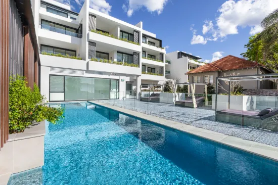 The Aristocrat of Rose Bay