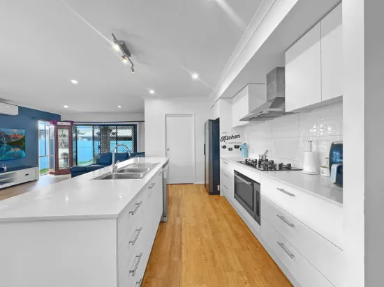 Space, Flexibility & Side Access Potential-This One Will Be Sold