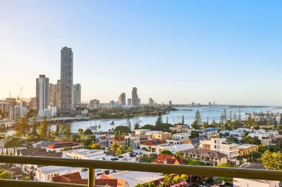 Renovated Lifestyle Apartment with North-facing Water Views in Main Beach