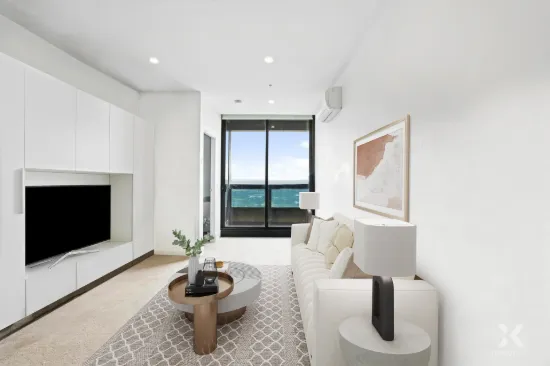 Stunning Sky-High Living with Uninterrupted Views