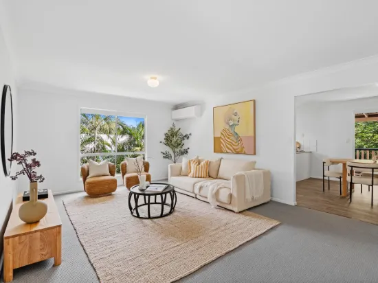 Elevated Family Living in a Quiet Greenslopes Pocket