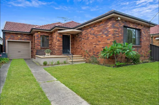 Freestanding Family Living with Lifestyle Convenience & Scope to Enhance
