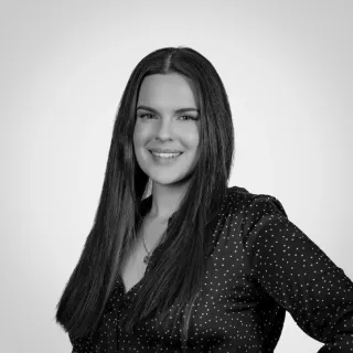 Anneleise Olsson - Real Estate Agent