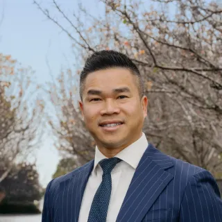 Phong  Ho - Real Estate Agent