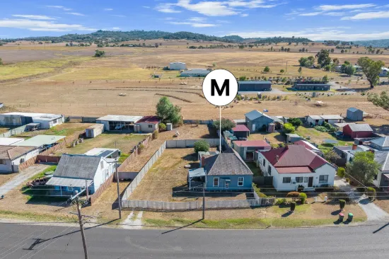 Charming cottage with Potential in Serene Village Setting