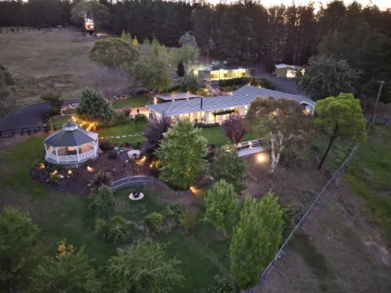 A Truly Special Lifestyle Property on 21 Usable Acres