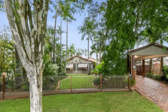 OUTSTANDING INVESTMENT OPPORTUNITY - GENUINE DUAL LIVING WITH SEPARATE DWELLINGS