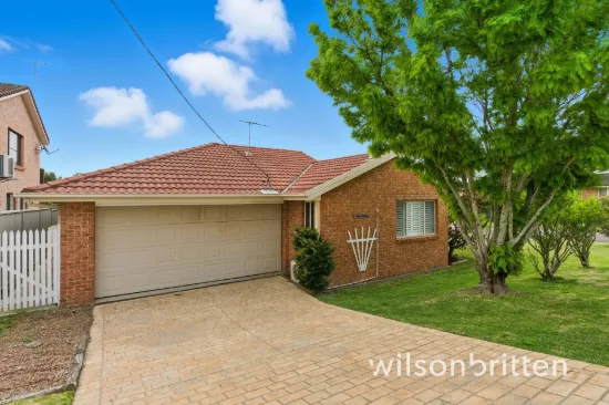 Updated, Low-Maintenance Living in a Prime Bonnells Bay Location
