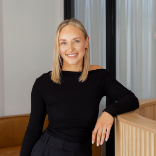 Chloe Hamilton - Real Estate Agent