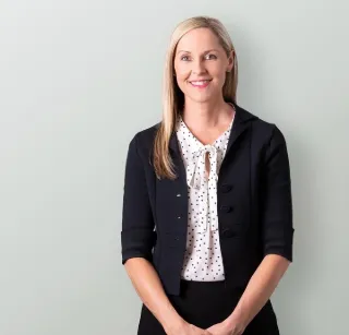 Sarah Armstrong - Real Estate Agent