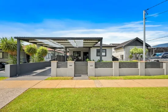 HIGH QUALITY FAMILY HOME PLUS MODERN GRANNY FLAT  - VIP OPEN HOME - TUESDAY 10/3 AT 5.30PM TO 6.15PM