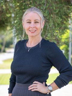 Kim Mclean - Real Estate Agent