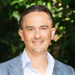 Rowan Lazar - Real Estate Agent
