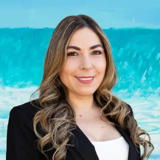 Ana Vizcaino - Real Estate Agent